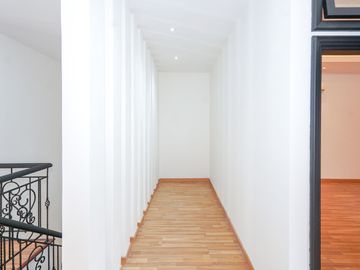 Rumah Luas 2 Lt 15 Menit ke Pintu Tol BSD Timur 1 Dibantu KPR J-15289