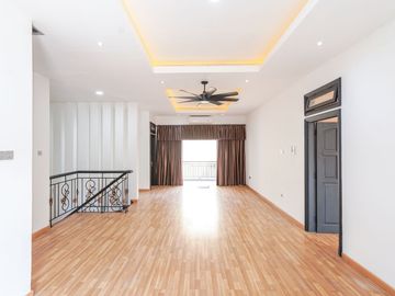 Rumah Luas 2 Lt 15 Menit ke Pintu Tol BSD Timur 1 Dibantu KPR J-15289