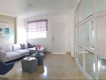 Venta de Casa 4 dormitorios en Urb. Casalaguna a 5 min. C.C Dorado, La Aurora