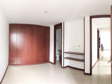 apartamento en arriendo en valle del lili. Cod A991
