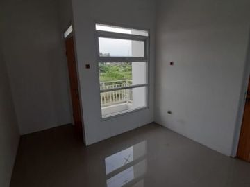 rumah baru yg nyaman dihuni bersama keluarga dibandung barat