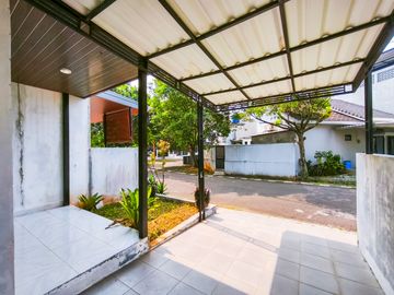 Rumah 2 Lantai Terawat 13 Menit ke Terminal Depok Dibantu KPR J-7338