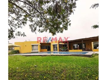 Casa de Campo en Venta: Condominio La Toscana - Chincha

Ubicación: Condominio La Toscana, El Carmen, Chincha
Antigüedad: 12 años
Área de Terreno