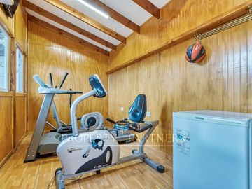 Venta Casa Aislada en Simon Bolivar, La Reina.