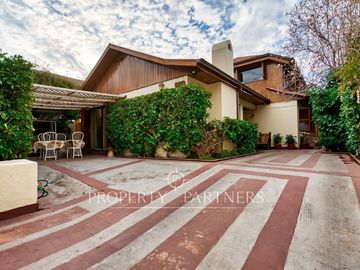 Venta Casa Aislada en Simon Bolivar, La Reina.