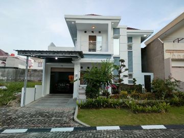 DI JUAL CEPAT RUMAH 2 LANTAI + INTERIOR DI KOMP CLUTSER KOMP PEMDA JL CEMARA GADING