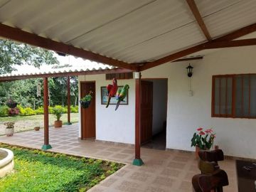 finca en venta en borrero ayerbe. Cod V12042