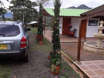 finca en venta en borrero ayerbe. Cod V12042