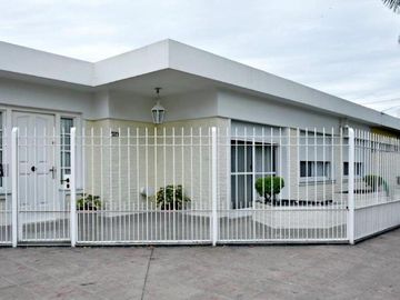 Casa en venta en Castelar Norte