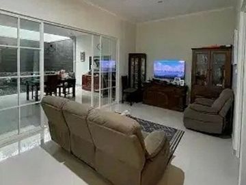 DIJUAL RUMAH 2 LANTAI MINIMALIS GREEN ORCHID SUHAT KOTA MALANG