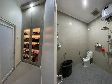 DIJUAL RUMAH 2 LANTAI MINIMALIS GREEN ORCHID SUHAT KOTA MALANG