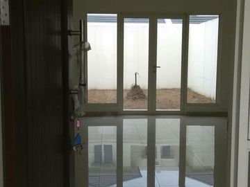 Rumah Bagus 9x20 dan Strategis di Suvarna Sutera, Only 1,5M!