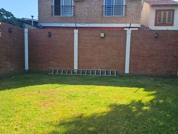 Chalet en venta en Villa Luzuriaga