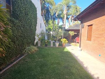 Chalet en venta en Villa Luzuriaga