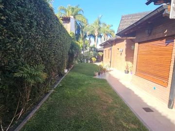 Chalet en venta en Villa Luzuriaga