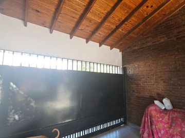 Chalet en venta en Villa Luzuriaga