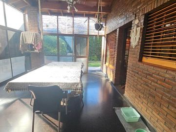 Chalet en venta en Villa Luzuriaga