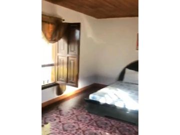 Se Vende Hermosa Finca por Arabia con Piscina y 3 casas