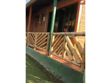 Se Vende Hermosa Finca por Arabia con Piscina y 3 casas