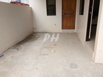 PH1044 Modern Design Townhouse for Sale in North Fairview