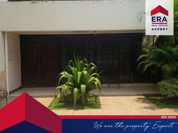 Dijual Rumah 2 Lantai, Letak Strategis, Bebas Banjir di Kayu Putih