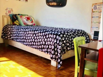 Casa en Teca en calle cerrada