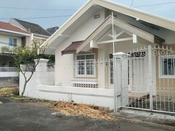 Rumah Hook Sutorejo Baru Renovasi Dekat Raya MERR