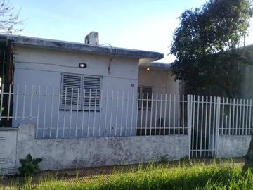 Casa en venta en Castelar Sur