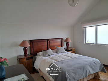 Hotel en Venta en Ferrari / Hector Calvo