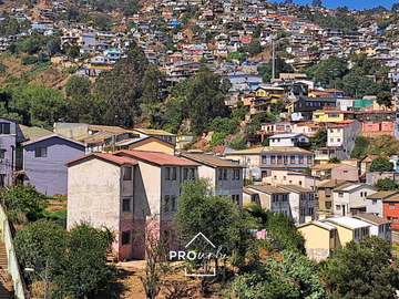 Hotel en Venta en Ferrari / Hector Calvo