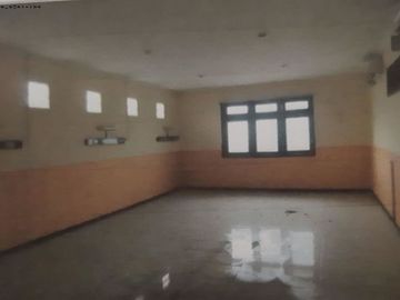 Rumah Usaha jalan Lombok Hadap utara Listrik 2200watt