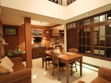 Rumah Homestay Murah Mewah Luxury Utara Hartono Mall & JIH