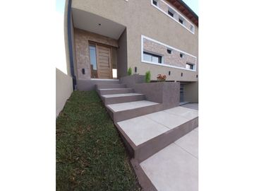 vendemos dúplex a estrenar en miradores de manantiales