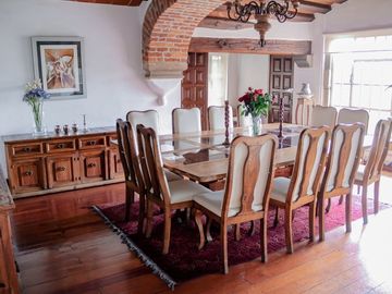 Residencia Estilo Mexicano a la Venta en Lomas Hipódromo.