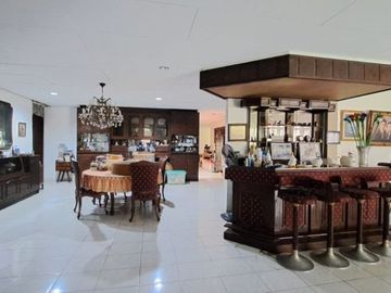 DIJUAL RUMAH ASRI 2 LANTAI DI JALAN BIMA, KEMANGGISAN, JAKARTA BARAT