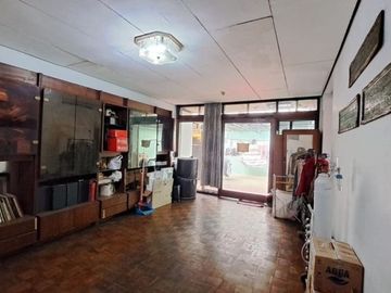 DIJUAL RUMAH ASRI 2 LANTAI DI JALAN BIMA, KEMANGGISAN, JAKARTA BARAT