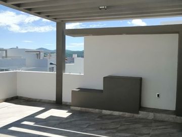 Preciosa Casa en La Condesa Juriquilla, ROOF GARDEN, Jardín, 4 Habitaciones..