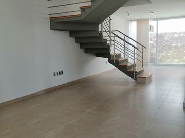 Preciosa Casa en La Condesa Juriquilla, ROOF GARDEN, Jardín, 4 Habitaciones..