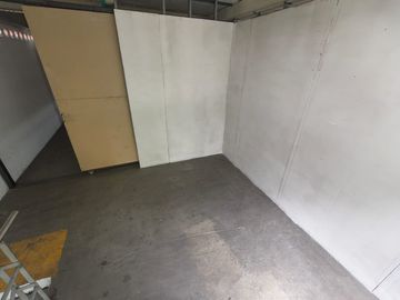 bodega en arriendo en Álamos. Cod A9191402