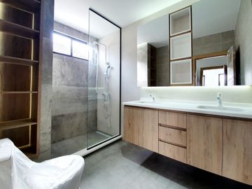 VENTA DE CASA DE ESTRENO EN PUNTA ESMERALDA-VIA A LA COSTA