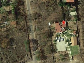 VENTA CASA DE CAMPO EN LOS ROBLES