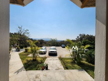 VENTA CASA DE CAMPO EN LOS ROBLES