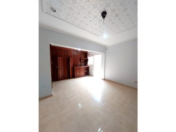 VENTA DE CASA EN LA CASTELLANA DE MONTERA
