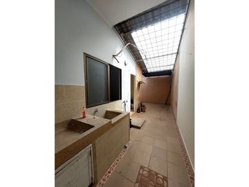 VENTA DE CASA EN LA CASTELLANA DE MONTERA