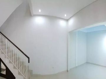 INFO - RENTAL Rumah Townhouse The Residence di Jl.H.Naim,2LT Swimming, ADA 4 KT unit bersih