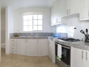 Tu casa moderna con crédito Biess en Casalaguna etapa Brisana a pocos min. Riocentro Dorado.