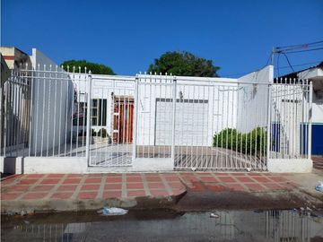 Comoda Casa en VENTA  Barrio centro de soledad