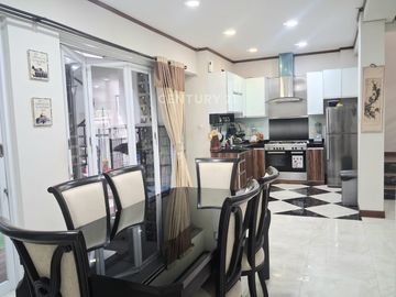 DI JUAL RUMAH MODERN STYLISH DI RENGAS BINTARO