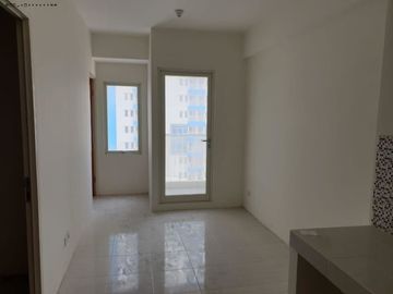 Apt. 2BR Unfurnished Puncak CBD, Murah pool view