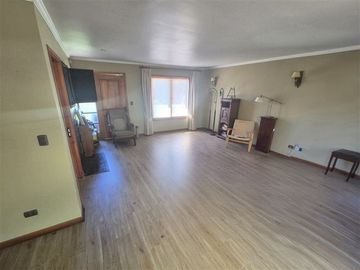Casa en venta de 5 dorm. en Los Angeles